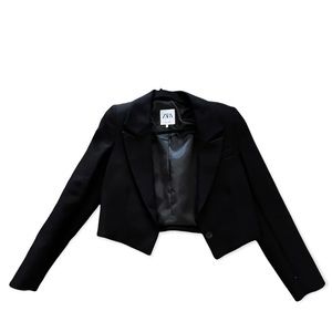 Brand new Cropped blazer, never worn